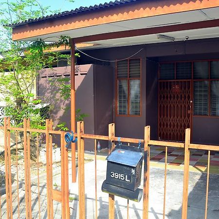 Homestay Kota Bharu, Telipot Ngoại thất bức ảnh